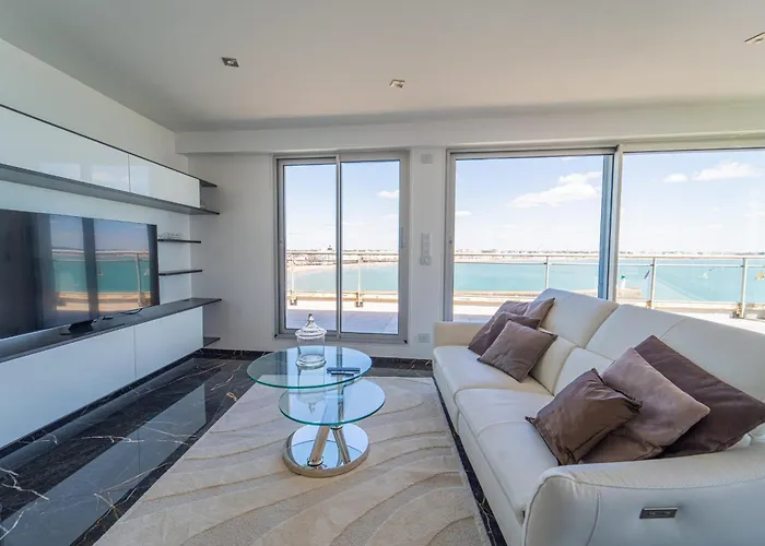 Emplacement Rare Avec Vue Garage Ferme 公寓