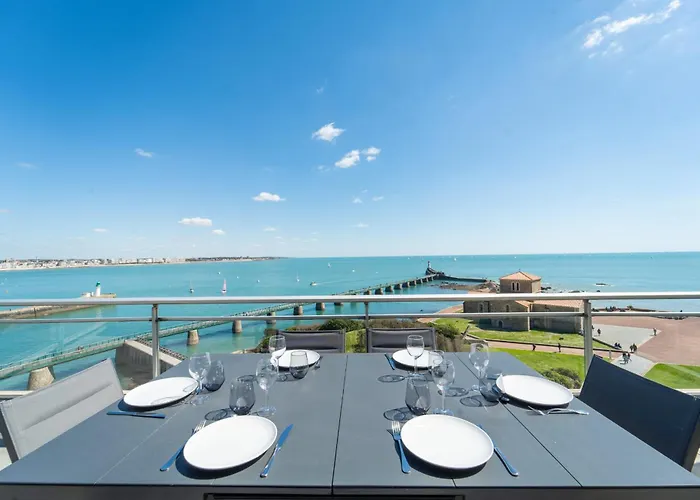 Emplacement Rare Avec Vue Garage Ferme 公寓 莱萨布勒-多洛讷