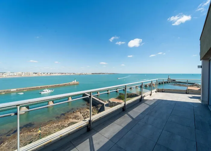 Emplacement Rare Avec Vue Garage Ferme 公寓